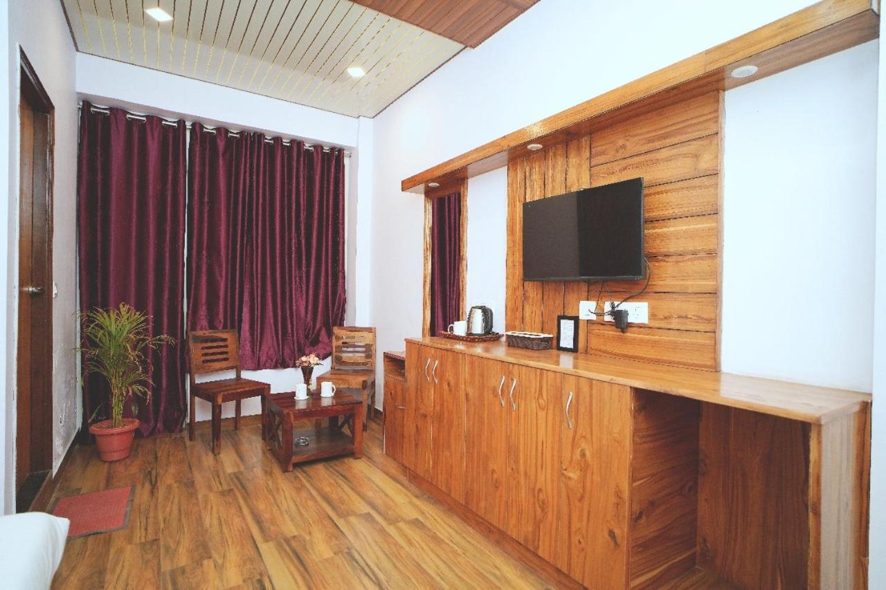 Hotel Kasauli View Cafe Restaurant Open Terrace Mountain View Exterior foto